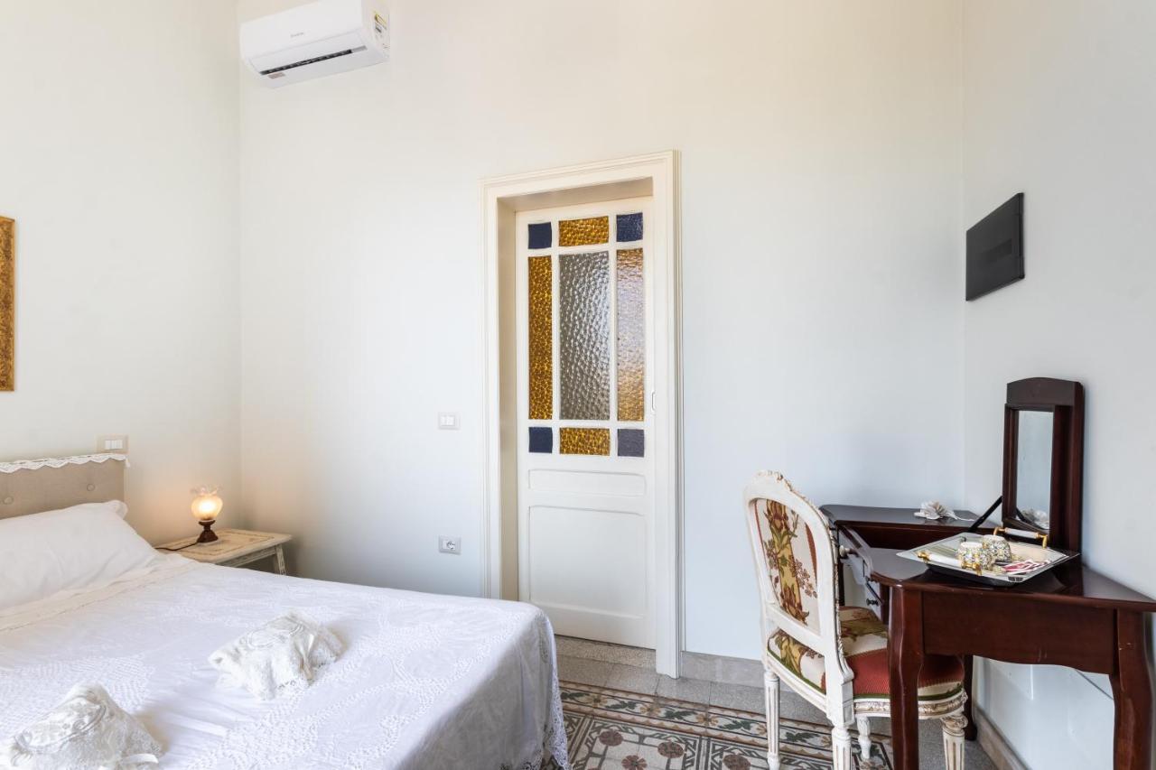 Liberty Suite Regina Elena Avola Luaran gambar